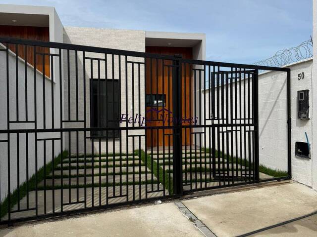 #13 - Casa para Venda em Feira de Santana - BA