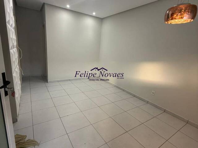 #20 - Casa em condomínio para Venda em Feira de Santana - BA